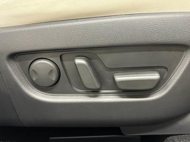 CX-60 □XD-HYBRID Exclusive Modern 白革/純正12.3型ナビ/全周囲/追従クルコン/BSM/シートベンチレーション/パワーシート/ステアリングヒーター/パワーバックドア/ダウンヒルアシスト/LEDヘッドライト/ETC/スマートキー(9枚目)