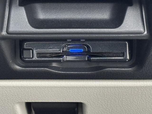 CX-60 □XD-HYBRID Exclusive Modern 白革/純正12.3型ナビ/全周囲/追従クルコン/BSM/シートベンチレーション/パワーシート/ステアリングヒーター/パワーバックドア/ダウンヒルアシスト/LEDヘッドライト/ETC/スマートキー(33枚目)