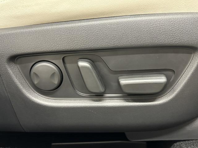 CX-60 □XD-HYBRID Exclusive Modern 白革/純正12.3型ナビ/全周囲/追従クルコン/BSM/シートベンチレーション/パワーシート/ステアリングヒーター/パワーバックドア/ダウンヒルアシスト/LEDヘッドライト/ETC/スマートキー(34枚目)