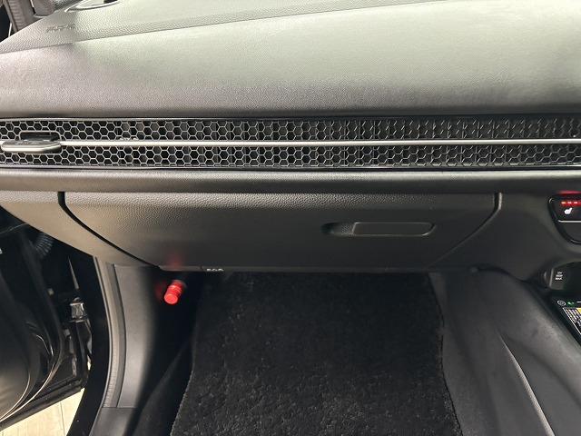 ZR-V Z 純正9型ナビ地デジ/全周囲/BOSEサウンド/黒革/BSM/追従クルコン/パワーバックドア/ダウンヒルアシスト/ワイヤレス充電/LEDヘッドライト/ETC/スマートキー/シートヒーター/パワーシート(63枚目)