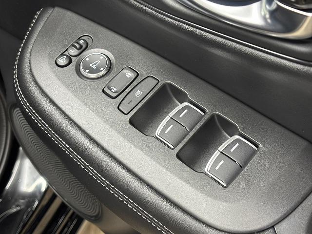 ZR-V Z 純正9型ナビ地デジ/全周囲/BOSEサウンド/黒革/BSM/追従クルコン/パワーバックドア/ダウンヒルアシスト/ワイヤレス充電/LEDヘッドライト/ETC/スマートキー/シートヒーター/パワーシート(69枚目)