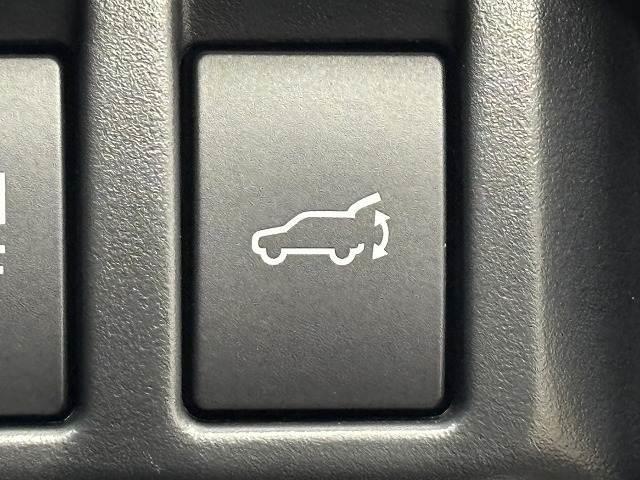 フォレスター スポーツ　サンルーフ／ＳＴＩエアロ／純正８型ＤＩＡＴＯＮＥナビ／バックカメラ／サイドカメラ／フロントカメラ／ＢＳＭ／追従クルコン／パワーシート／シートヒーター／パワーバックドア／衝突軽減／ＬＥＤ／ＥＴＣ（11枚目）