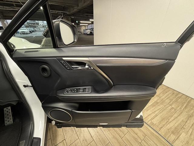 ＲＸ ＲＸ４５０ｈ　Ｆスポーツ　ＴＲＤエアロ／ＴＲＤマフラー／全周囲／全席シートヒーター／セカンドパワーシート／純正１２．３型ナビ地デジ／ベンチレーション／ＢＳＭ／追従クルコン／パワーバックドア／オートハイビーム／ＬＥＤ／ＥＴＣ（36枚目）