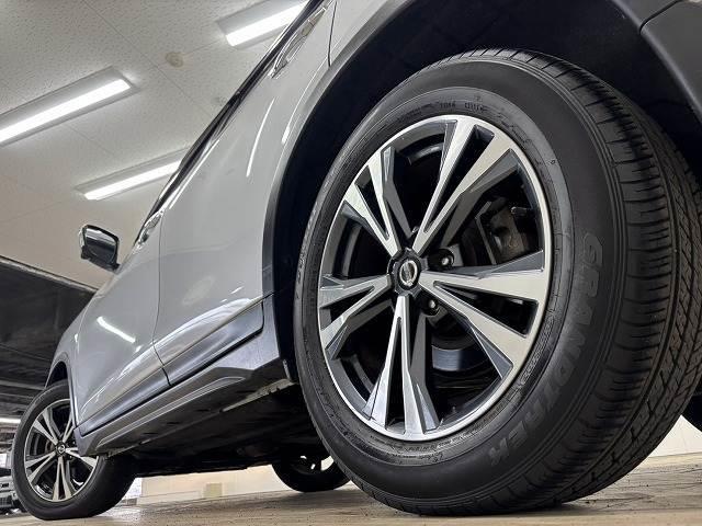 エクストレイル 20X フリップダウンモニター/純正9インチナビ/地デジ/全周囲/デジタルインナーミラー/パワーバックドア/ダウンヒルアシスト/アイドリングストップ/スマートキー/プッシュスタート/ETC(19枚目)