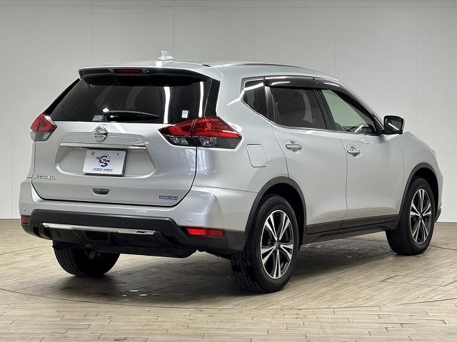 エクストレイル 20X フリップダウンモニター/純正9インチナビ/地デジ/全周囲/デジタルインナーミラー/パワーバックドア/ダウンヒルアシスト/アイドリングストップ/スマートキー/プッシュスタート/ETC(27枚目)