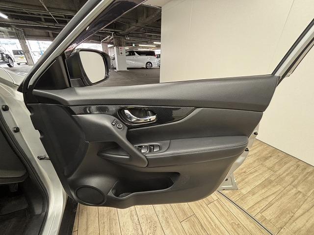 エクストレイル 20X フリップダウンモニター/純正9インチナビ/地デジ/全周囲/デジタルインナーミラー/パワーバックドア/ダウンヒルアシスト/アイドリングストップ/スマートキー/プッシュスタート/ETC(42枚目)