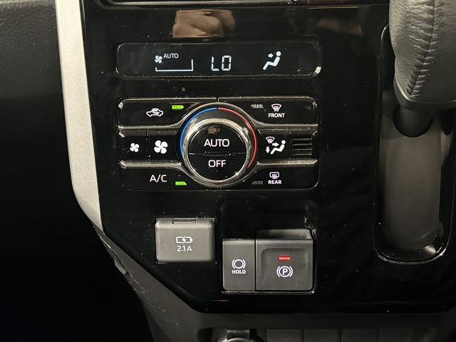 ルーミー □カスタムＧ　純正９インチナビ／全周囲／ＬＥＤヘッドライト／衝突軽減ブレーキ／レーダークルコン／クリアランスソナー／アイドリングストップ／両側電動スライド／ＥＴＣ／地デジ／Ｂｌｕｅｔｏｏｔｈ／スマートキー／（60枚目）