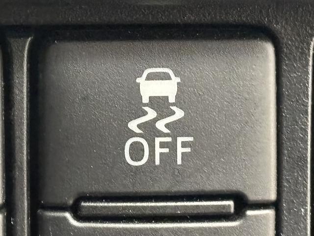 ルーミー □カスタムＧ　純正９インチナビ／全周囲／ＬＥＤヘッドライト／衝突軽減ブレーキ／レーダークルコン／クリアランスソナー／アイドリングストップ／両側電動スライド／ＥＴＣ／地デジ／Ｂｌｕｅｔｏｏｔｈ／スマートキー／（71枚目）