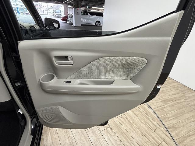 デイズ S メモリナビ/地デジ/Bluetooth/CD・DVD/ETC/オートライト/アイドリングストップ/キーレスキー/パワーウィンドウ/レベライザー(43枚目)