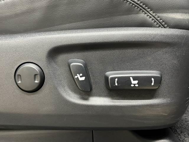 ランドクルーザープラド ＴＸ　Ｌパッケージ　モデリスタエアロ／ＯＰ１９インチＡＷ／ルーフレール／純正９インチナビ／バックカメラ／黒革／シートベンチレーション／パワーシート／追従クルコン／レーンキープアシスト／地デジ／ＬＥＤヘッドライト（9枚目）