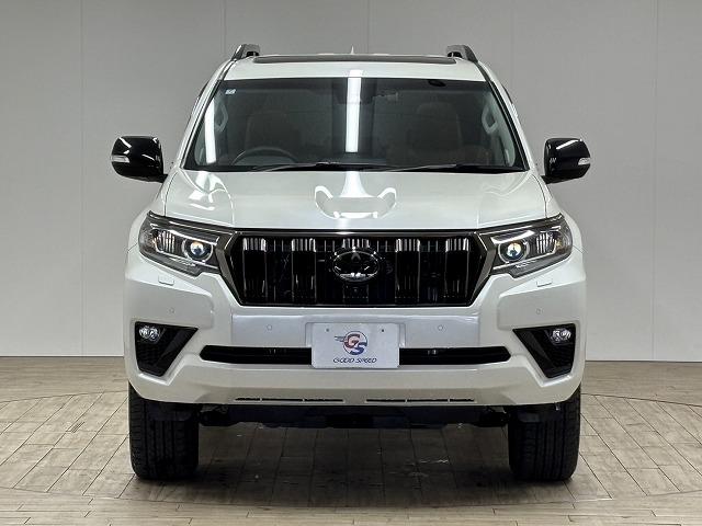 ランドクルーザープラド ＴＸ　Ｌパッケージ　７０ｔｈアニバーサリーリミテッド　サンルーフ／黒ルーフレール／茶革／純正９インチナビ／全周囲／ベンチレーション／追従クルコン／レーンキープアシスト／パワーシート／ＬＥＤヘッドライト／オートハイビーム／ＢＳＭ／ＥＴＣ（28枚目）