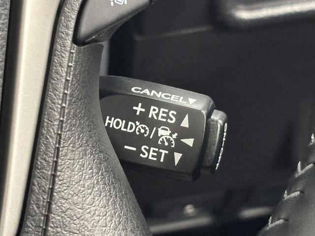 ランドクルーザープラド ＴＸ　Ｌパッケージ　７０ｔｈアニバーサリーリミテッド　サンルーフ／黒ルーフレール／茶革／純正９インチナビ／全周囲／ベンチレーション／追従クルコン／レーンキープアシスト／パワーシート／ＬＥＤヘッドライト／オートハイビーム／ＢＳＭ／ＥＴＣ（54枚目）