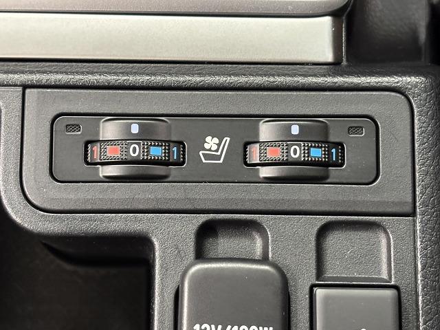 ランドクルーザープラド ＴＸ　Ｌパッケージ　７０ｔｈアニバーサリーリミテッド　サンルーフ／黒ルーフレール／茶革／純正９インチナビ／全周囲／ベンチレーション／追従クルコン／レーンキープアシスト／パワーシート／ＬＥＤヘッドライト／オートハイビーム／ＢＳＭ／ＥＴＣ（58枚目）