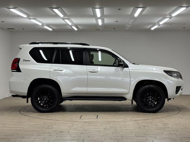 ランドクルーザープラド ＴＸ　Ｌパッケージ　７０ｔｈアニバーサリーリミテッド　サンルーフ／黒ルーフレール／茶革／純正９インチナビ／全周囲／ベンチレーション／追従クルコン／レーンキープアシスト／パワーシート／ＬＥＤヘッドライト／オートハイビーム／ＢＳＭ／ＥＴＣ（70枚目）