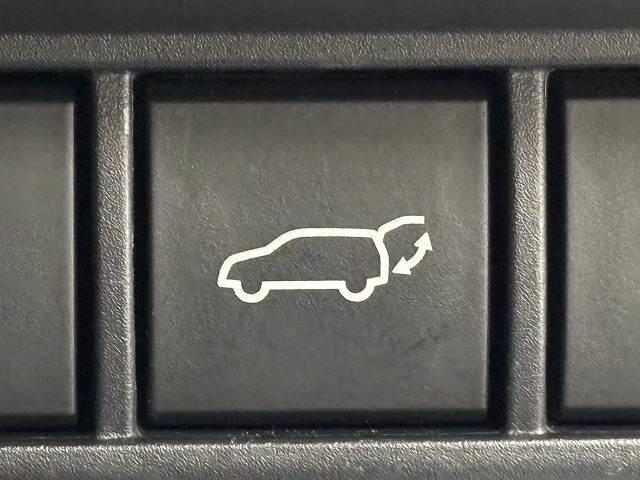 プリウス Ｚ　純正１２．３インチナビ／全周囲／ベンチレーション／パワーバックドア／パワーシート／シートメモリー／ステアリングヒーター／パーキングアシスト／ＢＳＭ／ＥＴＣ／ＬＥＤヘッドライト／オートハイビーム（10枚目）