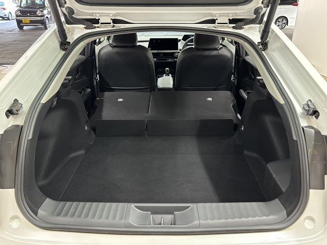 プリウス Ｚ　純正１２．３インチナビ／全周囲／ベンチレーション／パワーバックドア／パワーシート／シートメモリー／ステアリングヒーター／パーキングアシスト／ＢＳＭ／ＥＴＣ／ＬＥＤヘッドライト／オートハイビーム（27枚目）