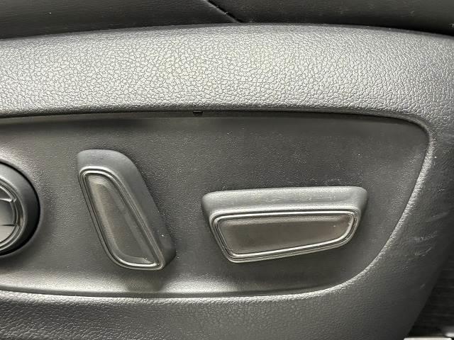 ハリアー □Ｚ　ＪＢＬ／デジタルミラー／パワーバックドア／純正１２．３型ナビ地デジ／バックカメラ／追従クルコン／衝突軽減／ＢＳＭ／オートハイビーム／ＥＴＣ／ＬＥＤヘッドライト／スマートキー／オートライト（10枚目）