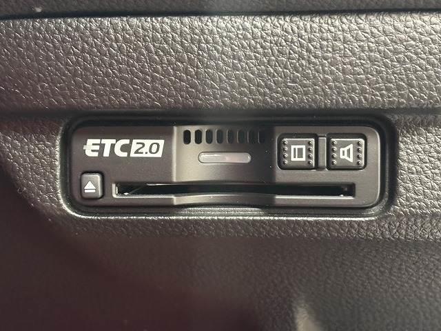 シビック タイプR ワンオーナー/純正9型ナビ地デジ/Bluetooth搭載/バックカメラ/6速MT/追従クルコン/クリアランスソナー/ETC/LEDヘッドライト/スマートキー/オートエアコン/純正19インチAW(10枚目)