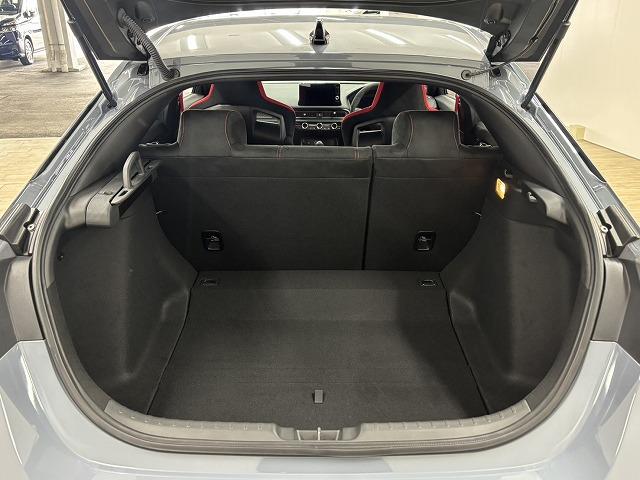 シビック タイプR ワンオーナー/純正9型ナビ地デジ/Bluetooth搭載/バックカメラ/6速MT/追従クルコン/クリアランスソナー/ETC/LEDヘッドライト/スマートキー/オートエアコン/純正19インチAW(62枚目)