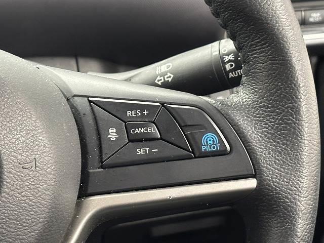 �y�v���p�C���b�g�z�h���C�o�[�ɑ����ăA�N�Z���A�u���[�L�A�X�e�A�����O�������Ő���B�������H�Ȃǂ̉^�]���T�|�[�g���܂���