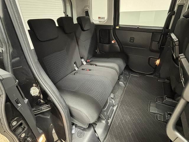 ルーミー カスタムＧ－Ｔ　純正９型Ｄオーディオ／全周囲／両側電動スライド／地デジ／衝突軽減／クリアランスソナー／シートヒーター／ＥＴＣ／ＬＥＤヘッドライト／スマートキー／プッシュスタート／電動パーキングブレーキ（6枚目）