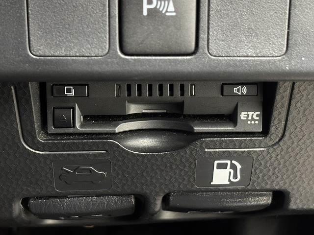 ルーミー カスタムＧ－Ｔ　純正９型Ｄオーディオ／全周囲／両側電動スライド／地デジ／衝突軽減／クリアランスソナー／シートヒーター／ＥＴＣ／ＬＥＤヘッドライト／スマートキー／プッシュスタート／電動パーキングブレーキ（11枚目）