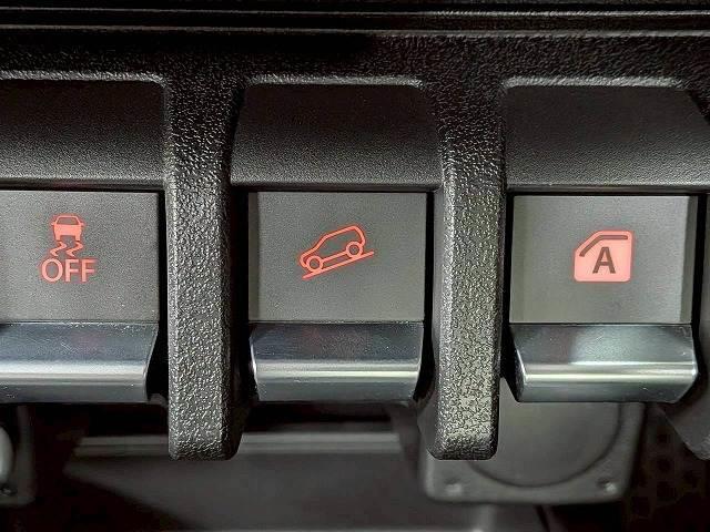 �y�q���f�B�Z���g�R���g���[���z�G���W���u���[�L�����ł͏\���Ɍ����ł��Ȃ������ł̑��s���ɁA�u���[�L�y�_���𓥂ނ��ƂȂ��ԑ������ɕۂ悤�x������@�\�ł��B