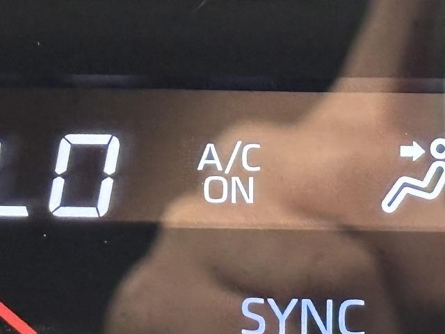 ヴォクシー S-Z 純正10インチナビ/CD・DVD/地デジ/バックカメラ/ETC2.0/追従クルコン/レーンキープアシスト/シートヒーター/LEDヘッドライト/オートハイビーム/両側電動スライド/Wエアコン/(60枚目)