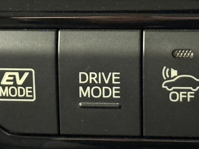 プリウス Ｓ　純正ナビ／地デジ／バックカメラ／追従クルコン／レーンキープアシスト／ＬＥＤヘッドライト／オートハイビーム／ＥＶモード／スマートキー／プッシュスタート／Ｂｌｕｅｔｏｏｔｈ／オートライト／オートエアコン（68枚目）