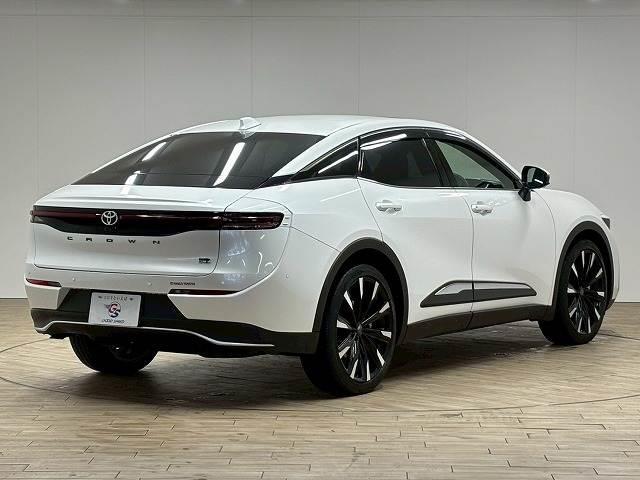 クラウンクロスオーバー ＲＳ　“Ａｄｖａｎｃｅｄ”　ワンオーナー／サンルーフ／デジタルインナーミラー／全周囲／１２．３インチナビ／トヨタチームメイト／追従クルコン／ＢＳＭ／パワーシート／シートベンチレーション／パワーバックドア／オートハイビーム／ＥＴＣ（16枚目）