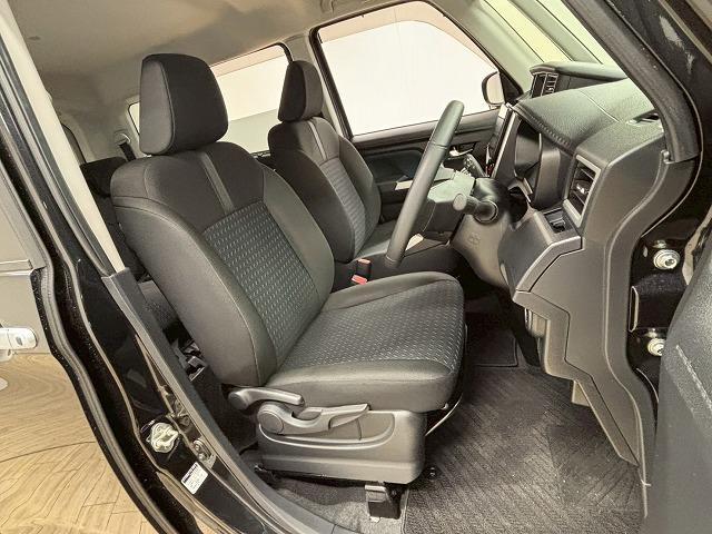 ルーミー カスタムＧ－Ｔ　純正９型Ｄオーディオ地デジ／ＡｐｐｌｅＣａｒＰｌａｙ／バックカメラ／両側電動／追従クルコン／シートヒーター／衝突軽減／アイドリングストップ／クリアランスソナー／ＥＴＣ／ＬＥＤヘッドライト／スマートキー（33枚目）