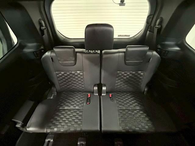 ヴォクシー Ｓ－Ｚ　純正１０．５インチナビ／１４インチ後席フリップダウンモニター／３眼ＬＥＤヘッドライト／アドバンストドライブ／追従クルコン／レーンキープアシスト／シートヒーター／ＣＤ・ＤＶＤ／バックカメラ（7枚目）