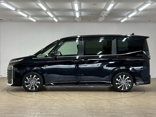 ヴォクシー Ｓ－Ｚ　純正１０．５インチナビ／１４インチ後席フリップダウンモニター／３眼ＬＥＤヘッドライト／アドバンストドライブ／追従クルコン／レーンキープアシスト／シートヒーター／ＣＤ・ＤＶＤ／バックカメラ（24枚目）