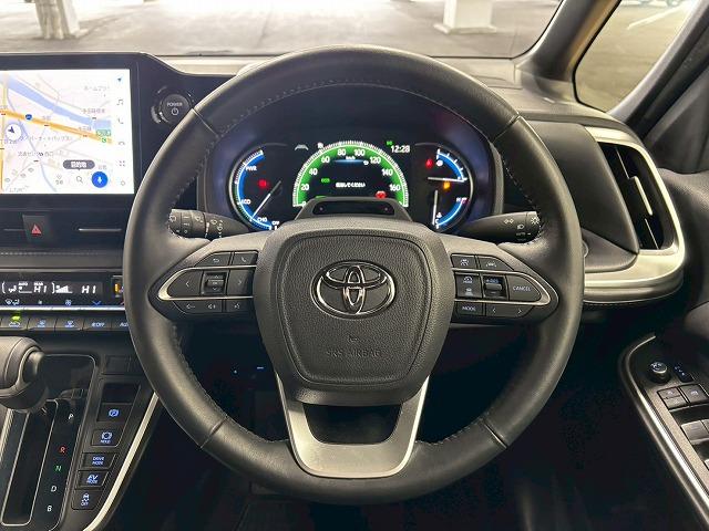 ヴォクシー Ｓ－Ｚ　純正１０．５インチナビ／１４インチ後席フリップダウンモニター／３眼ＬＥＤヘッドライト／アドバンストドライブ／追従クルコン／レーンキープアシスト／シートヒーター／ＣＤ・ＤＶＤ／バックカメラ（42枚目）