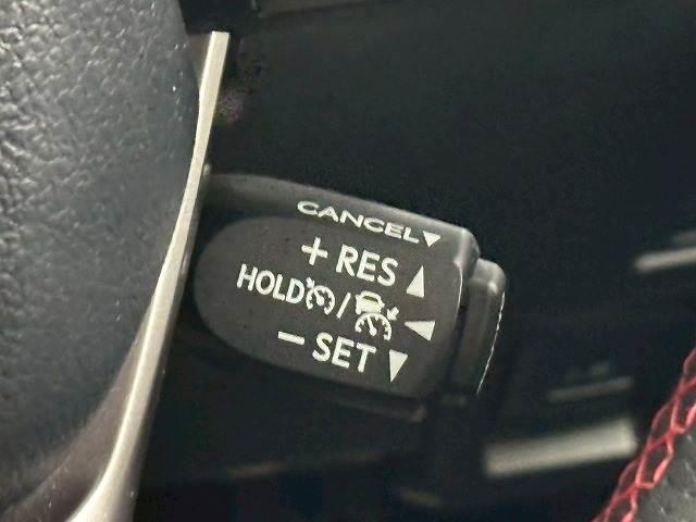 �y�A�_�v�e�B�u�N���[�Y�R���g���[���V�X�e���z�������s��A�a�؂ł̑��s���ł��A��s�ԂƂ̎ԊԂ��ێ����Ȃ���̑��s���\��