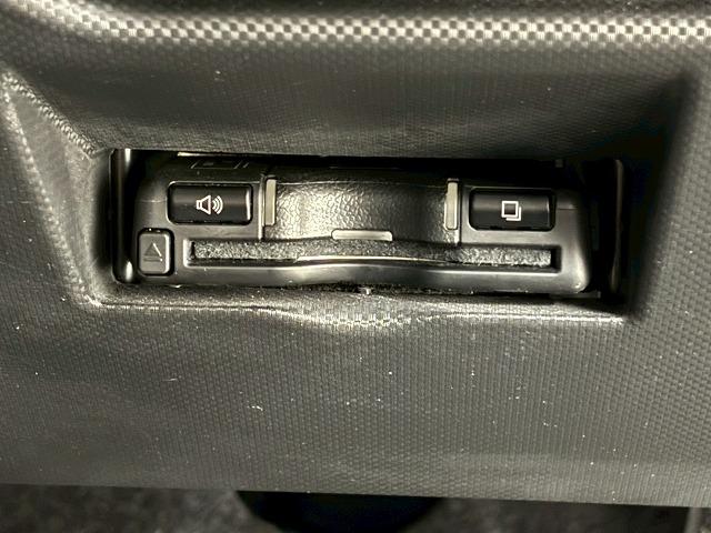 ロッキー プレミアム　純正９型Ｄオーディオ／地デジ／全方位カメラ／パワフルスタイル／追従クルコン／レーンキープアシスト／衝突軽減／クリアランスソナー／アイドリングストップ／シートヒーター／ＥＴＣ／スマートキー（33枚目）