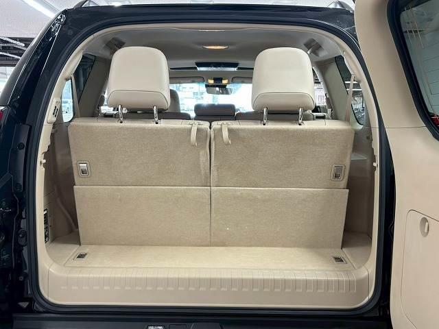 ランドクルーザープラド ＴＸ　Ｌパッケージ　７人乗り／サンルーフ／９型ナビ地デジ／バックカメラ／革シート／追従クルコン／パワーシート／シートベンチレーション／オートハイビーム／ＬＥＤヘッドライト／ＥＴＣ／スマートキー／オートエアコン（13枚目）