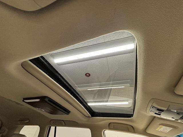 ランドクルーザープラド ＴＸ　Ｌパッケージ　７人乗り／サンルーフ／９型ナビ地デジ／バックカメラ／革シート／追従クルコン／パワーシート／シートベンチレーション／オートハイビーム／ＬＥＤヘッドライト／ＥＴＣ／スマートキー／オートエアコン（50枚目）