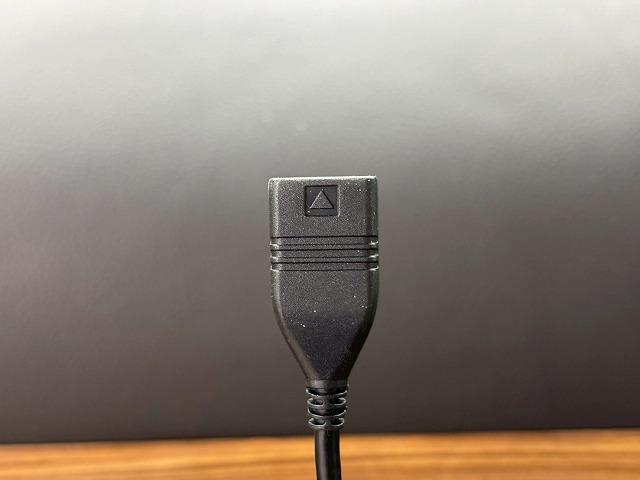 ランドクルーザープラド ＴＸ　Ｌパッケージ　７人乗り／サンルーフ／９型ナビ地デジ／バックカメラ／革シート／追従クルコン／パワーシート／シートベンチレーション／オートハイビーム／ＬＥＤヘッドライト／ＥＴＣ／スマートキー／オートエアコン（72枚目）