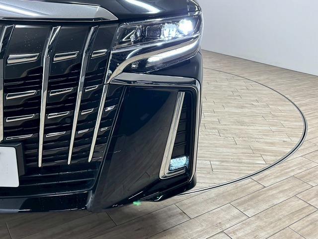 アルファード Ｓ“Ｃ　パッケージ”　サンルーフ／１２．１型フリップダウン／デジタルミラー／純正９型ナビ地デジ／ＣＤ・ＤＶＤ／バックカメラ／黒革／シートベンチレーション／両側電動／パワーバックドア／追従クルコン／ＢＳＭ／オートハイビーム（29枚目）