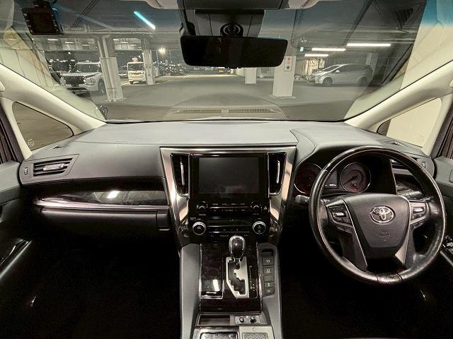 アルファード Ｓ“Ｃ　パッケージ”　サンルーフ／１２．１型フリップダウン／デジタルミラー／純正９型ナビ地デジ／ＣＤ・ＤＶＤ／バックカメラ／黒革／シートベンチレーション／両側電動／パワーバックドア／追従クルコン／ＢＳＭ／オートハイビーム（40枚目）