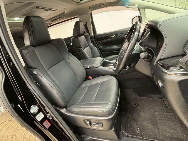 アルファード Ｓ“Ｃ　パッケージ”　サンルーフ／１２．１型フリップダウン／デジタルミラー／純正９型ナビ地デジ／ＣＤ・ＤＶＤ／バックカメラ／黒革／シートベンチレーション／両側電動／パワーバックドア／追従クルコン／ＢＳＭ／オートハイビーム（42枚目）