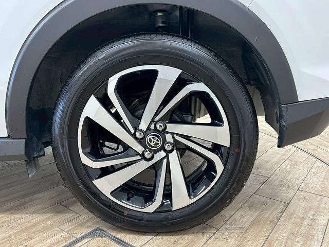 ライズ Ｚ　追従クルコン／レーンキープアシスト／電動パーキングブレーキ／シートヒーター／メモリナビ／バックカメラ／衝突軽減／クリアランスソナー／アイドリングストップ／ＬＥＤヘッドライト／オートハイビーム／ＥＴＣ（31枚目）