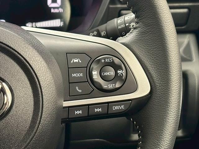 ライズ Ｚ　追従クルコン／レーンキープアシスト／電動パーキングブレーキ／シートヒーター／メモリナビ／バックカメラ／衝突軽減／クリアランスソナー／アイドリングストップ／ＬＥＤヘッドライト／オートハイビーム／ＥＴＣ（7枚目）