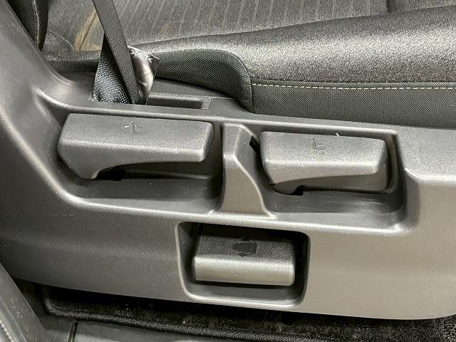 セレナ ｅ－パワー　ハイウェイスターＶ　純正１２．３インチナビ／プロパイロット／アラウンドビューモニター／パーキングアシスト／デジタルインナーミラー／ＥＴＣ／ＬＥＤヘッドライト／両側電動スライド／スマートキー（40枚目）