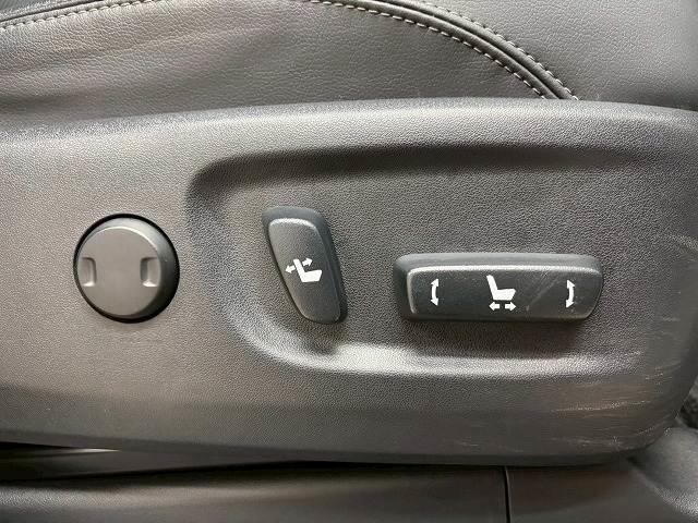 ランドクルーザープラド ＴＸ　Ｌパッケージ　純正ナビ／地デジ／バックカメラ／ダウンヒルアシスト／センターデフロック／黒革／パワーシート／シートベンチレーション／追従クルコン／レーンキープアシスト／ＥＴＣ／ＬＥＤヘッドライト／スマートキー（8枚目）