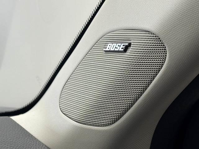 ＺＲ－Ｖ ｅ：ＨＥＶ　Ｚ　Ｗｅｄｓ　レオニス１９インチＡＷ／車高調（純正サス有）／ＢＯＳＥ／黒革／純正９型ナビ／全周囲／追従クルコン／パワーバックドア／レーンキープパワーシート／シートヒーター／シートメモリー／ＥＴＣ２．０（7枚目）