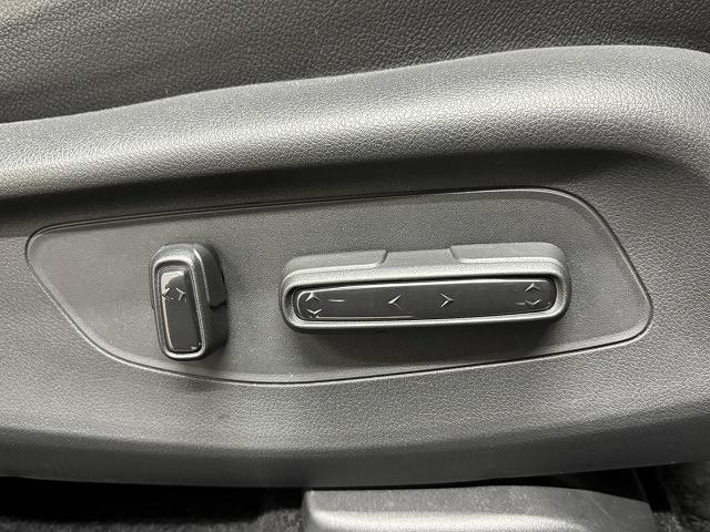 ＺＲ－Ｖ ｅ：ＨＥＶ　Ｚ　Ｗｅｄｓ　レオニス１９インチＡＷ／車高調（純正サス有）／ＢＯＳＥ／黒革／純正９型ナビ／全周囲／追従クルコン／パワーバックドア／レーンキープパワーシート／シートヒーター／シートメモリー／ＥＴＣ２．０（34枚目）