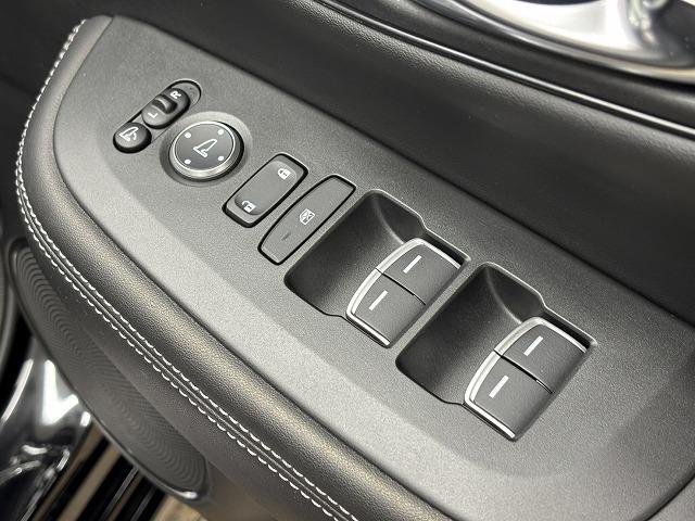 ＺＲ－Ｖ ｅ：ＨＥＶ　Ｚ　Ｗｅｄｓ　レオニス１９インチＡＷ／車高調（純正サス有）／ＢＯＳＥ／黒革／純正９型ナビ／全周囲／追従クルコン／パワーバックドア／レーンキープパワーシート／シートヒーター／シートメモリー／ＥＴＣ２．０（40枚目）