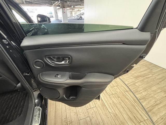 ＺＲ－Ｖ ｅ：ＨＥＶ　Ｚ　Ｗｅｄｓ　レオニス１９インチＡＷ／車高調（純正サス有）／ＢＯＳＥ／黒革／純正９型ナビ／全周囲／追従クルコン／パワーバックドア／レーンキープパワーシート／シートヒーター／シートメモリー／ＥＴＣ２．０（42枚目）